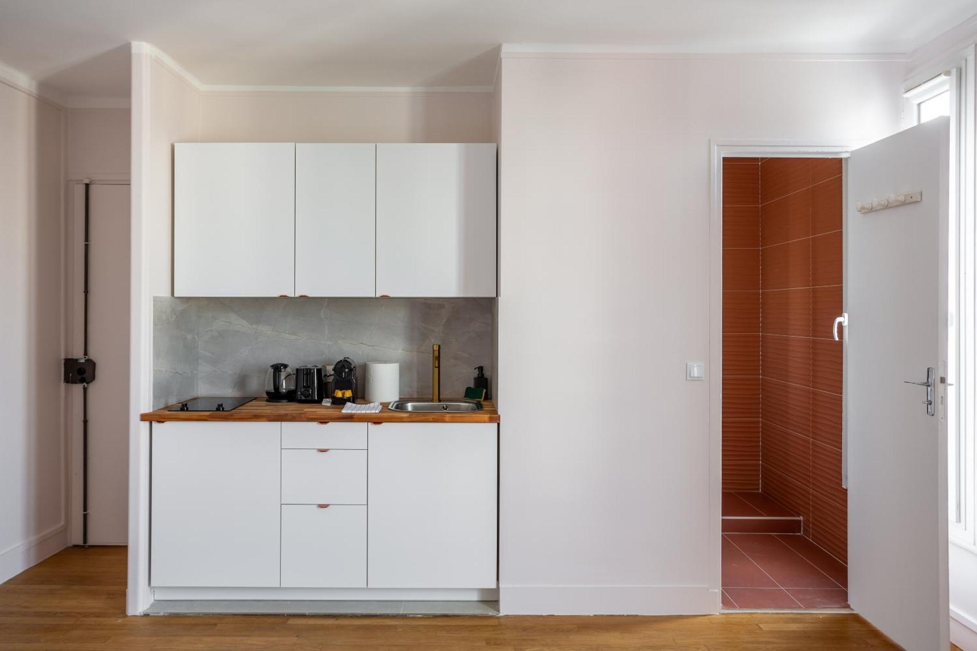 The Charming Republic Place Apartment *